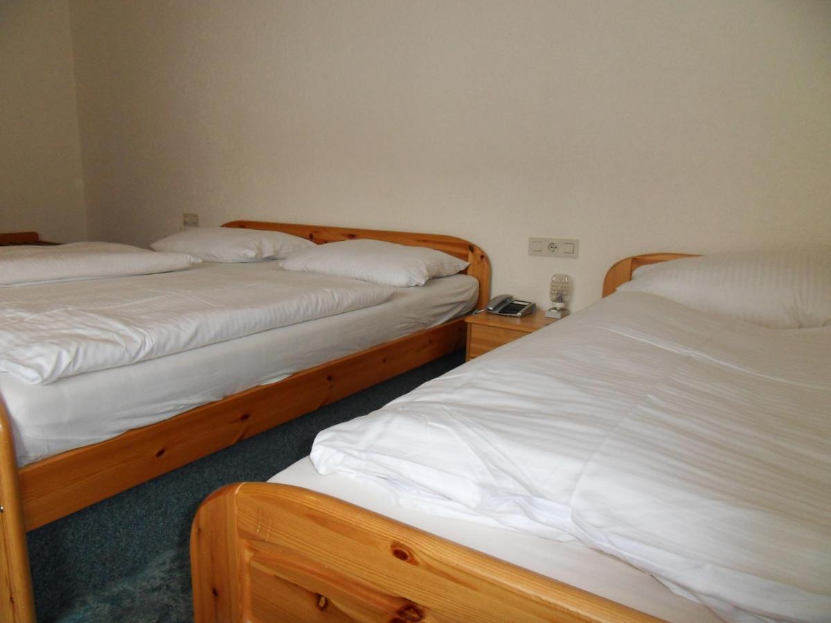 Hotel Gruener Baum Bretzenheim Экстерьер фото