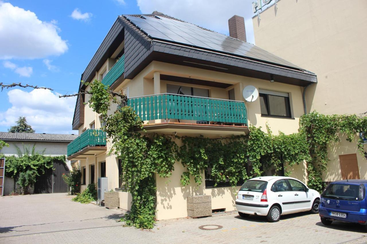 Hotel Gruener Baum Bretzenheim Экстерьер фото
